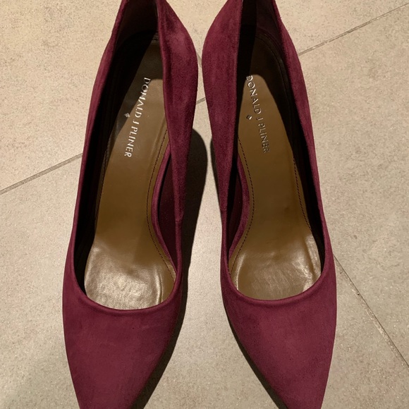 Donald J. Pliner shoes - Picture 3 of 7